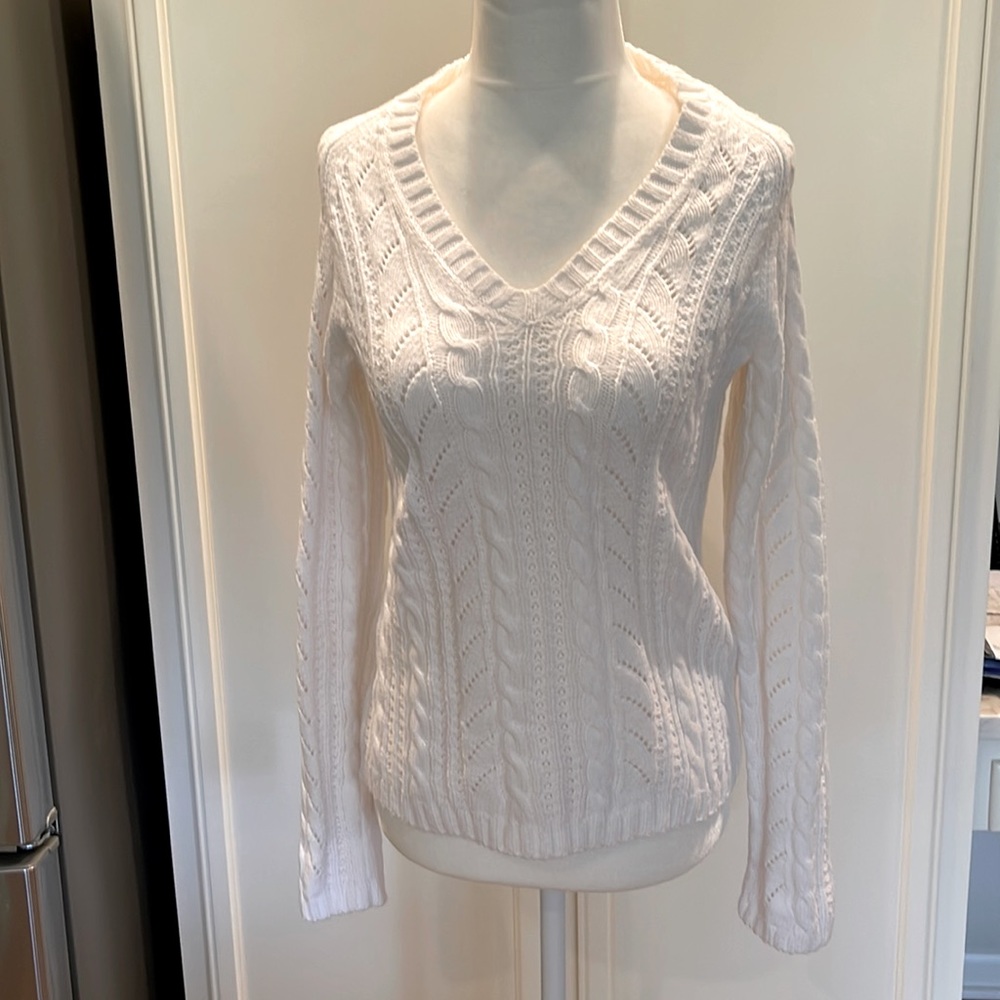 Womens classic cable knit sweater